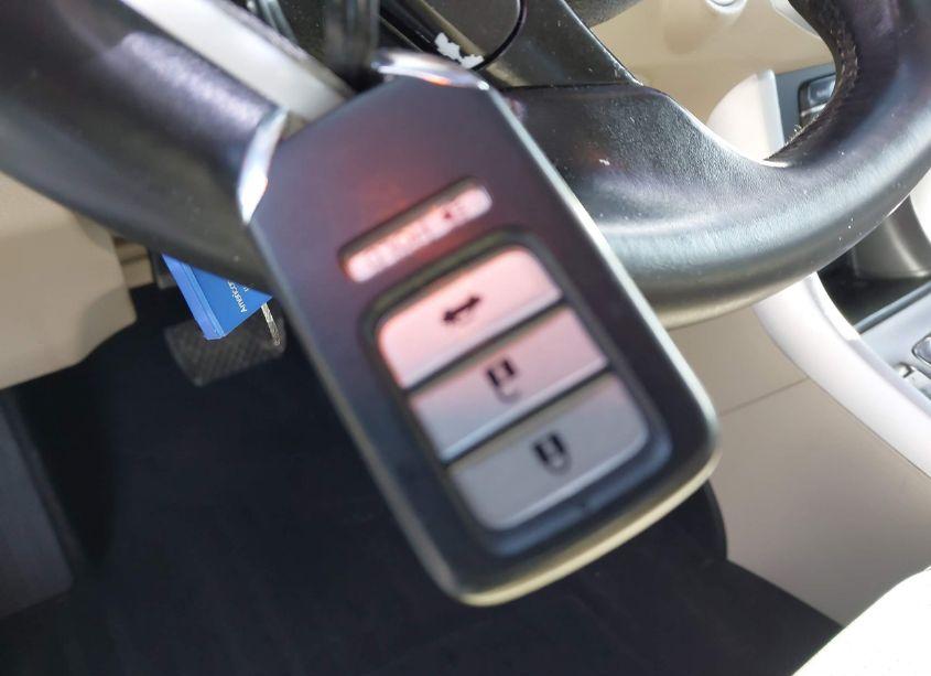 Photo 11 of 2015 Honda Accord TOURING (VIN 1HGCR3F98FA030751)