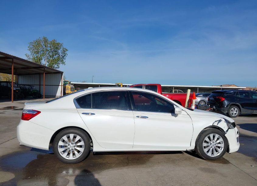 Photo 13 of 2015 Honda Accord TOURING (VIN 1HGCR3F98FA030751)