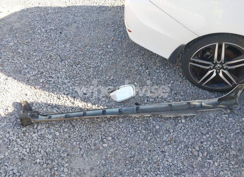 Photo 12 of 2016 Honda Accord TOURING (VIN 1HGCR3F98GA006077)