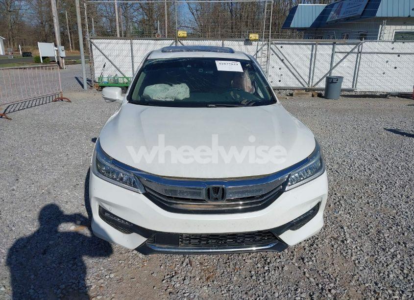 Photo 13 of 2016 Honda Accord TOURING (VIN 1HGCR3F98GA006077)