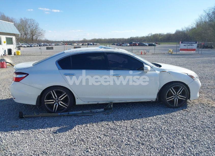 Photo 14 of 2016 Honda Accord TOURING (VIN 1HGCR3F98GA006077)