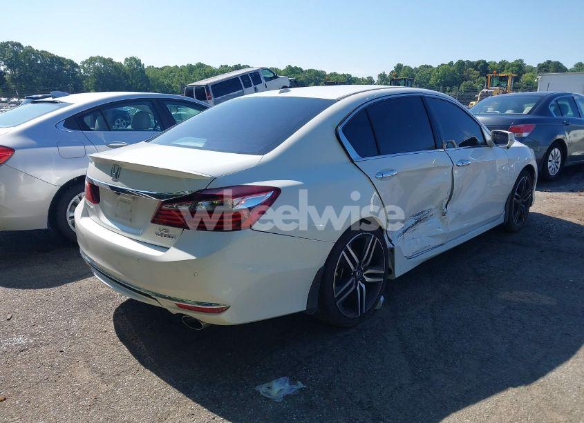 Photo 4 of 2016 Honda Accord TOURING (VIN 1HGCR3F98GA027401)