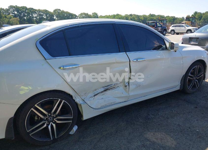 Photo 6 of 2016 Honda Accord TOURING (VIN 1HGCR3F98GA027401)