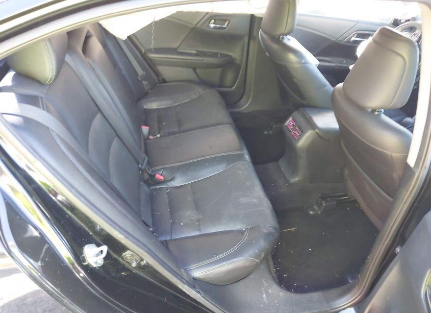 Photo 8 of 2016 Honda Accord TOURING (VIN 1HGCR3F98GA028242)