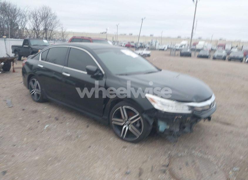 2016 Honda Accord TOURING (VIN 1HGCR3F98GA031240) main photo