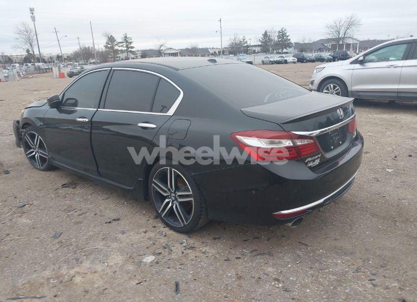 Photo 3 of 2016 Honda Accord TOURING (VIN 1HGCR3F98GA031240)