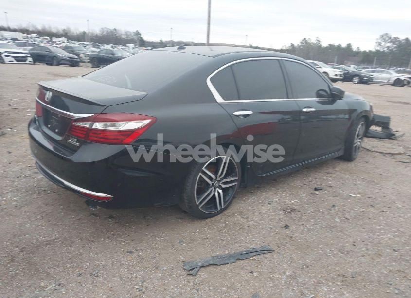 Photo 4 of 2016 Honda Accord TOURING (VIN 1HGCR3F98GA031240)