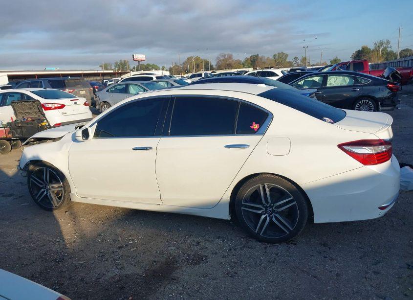 Photo 15 of 2017 Honda Accord TOURING V6 (VIN 1HGCR3F98HA006839)