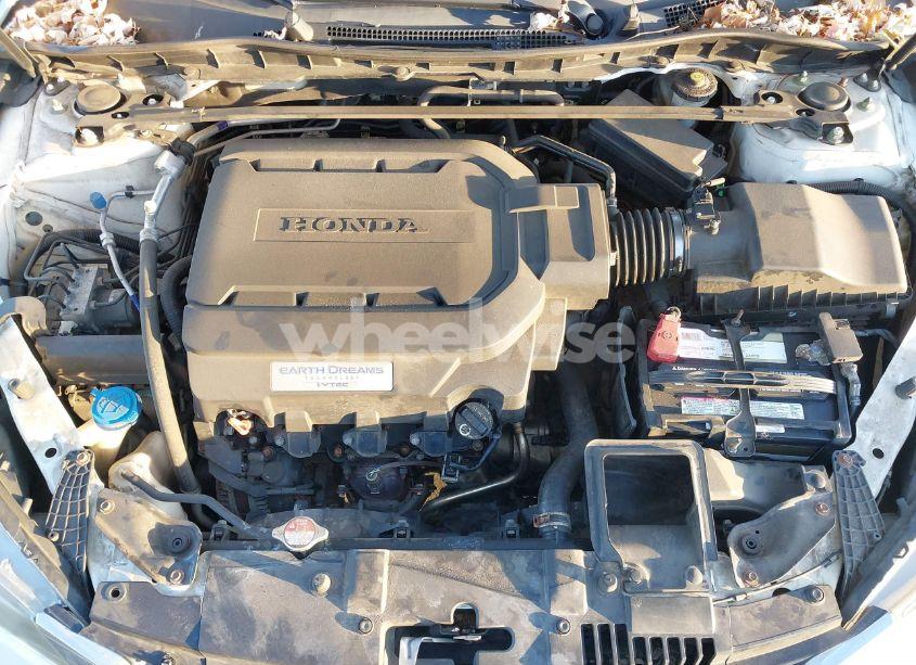 Photo 10 of 2013 Honda Accord TOURING (VIN 1HGCR3F99DA011591)