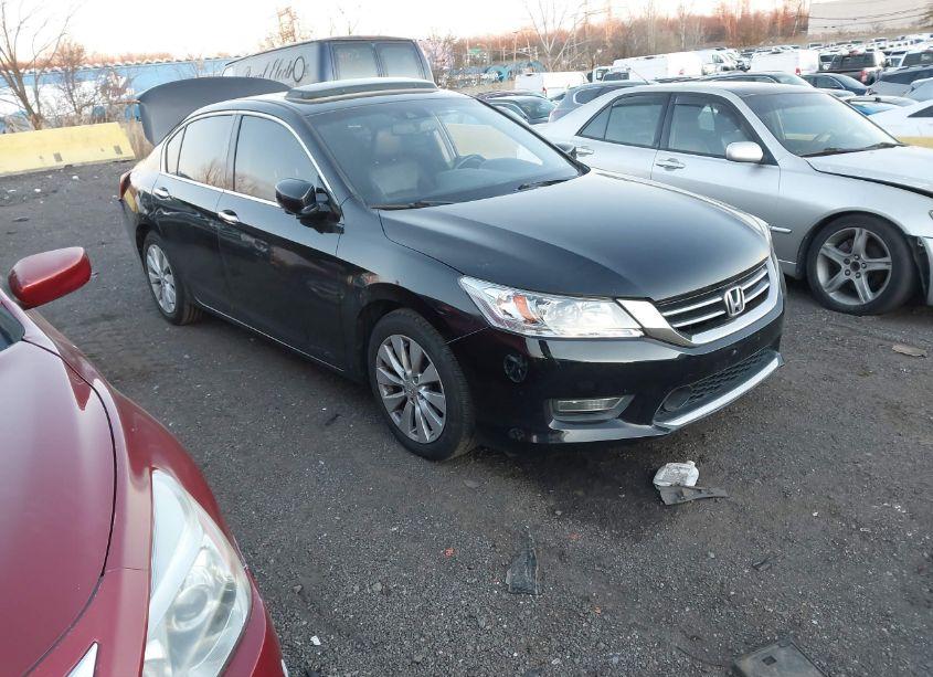 2013 Honda Accord TOURING (VIN 1HGCR3F99DA037429) main photo