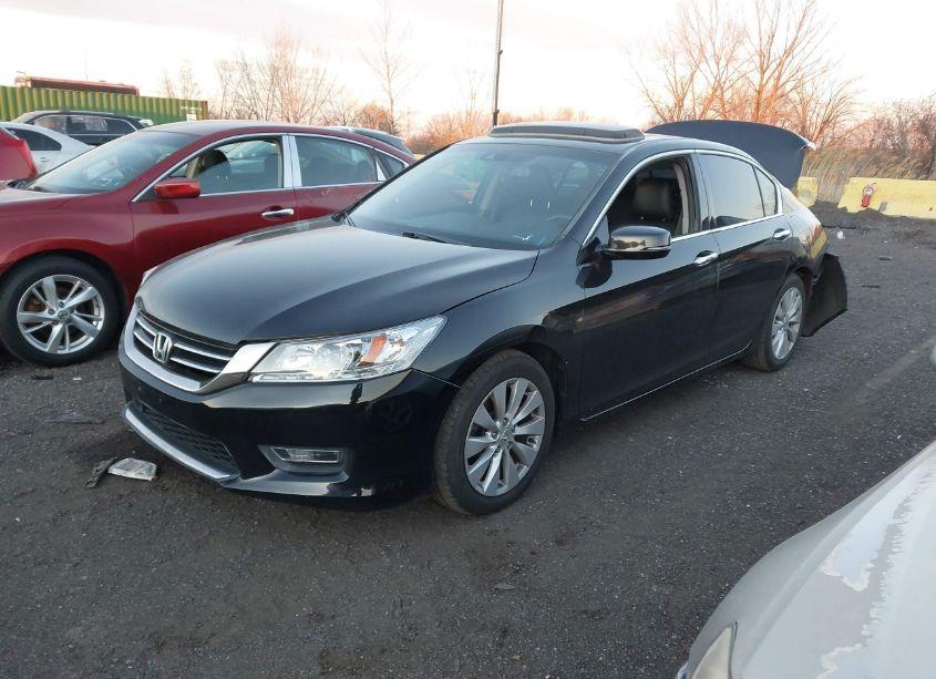 Photo 2 of 2013 Honda Accord TOURING (VIN 1HGCR3F99DA037429)