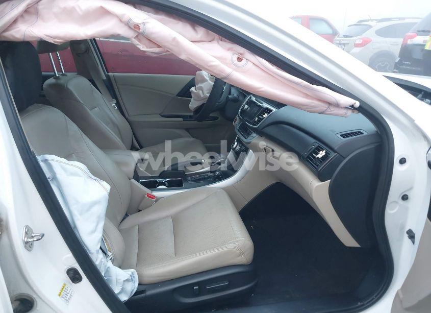 Photo 5 of 2015 Honda Accord TOURING (VIN 1HGCR3F99FA035537)