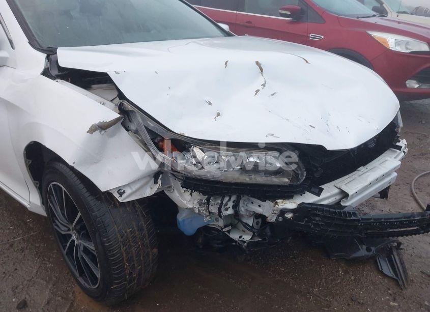 Photo 6 of 2015 Honda Accord TOURING (VIN 1HGCR3F99FA035537)