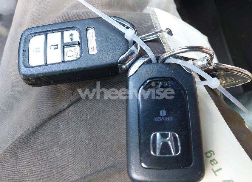 Photo 11 of 2016 Honda Accord TOURING (VIN 1HGCR3F99GA035796)