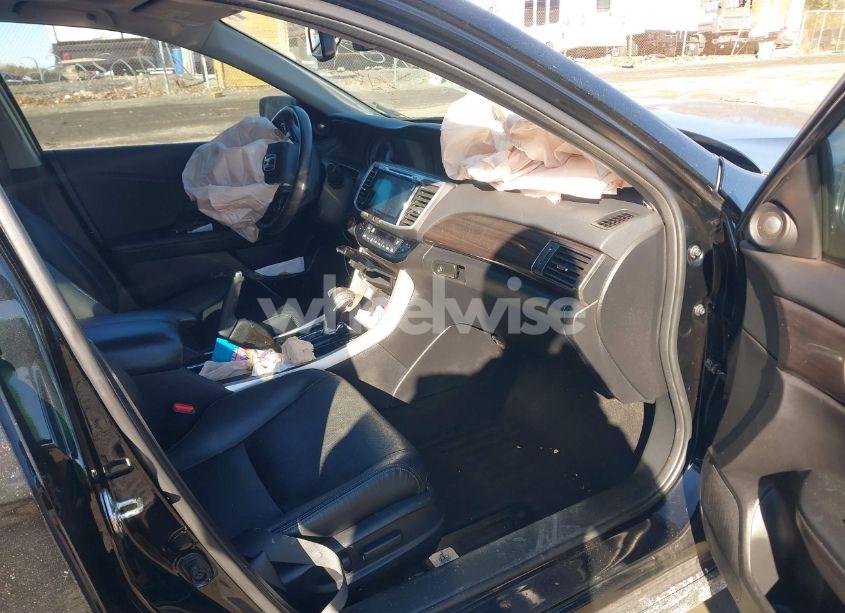 Photo 5 of 2016 Honda Accord TOURING (VIN 1HGCR3F99GA035796)