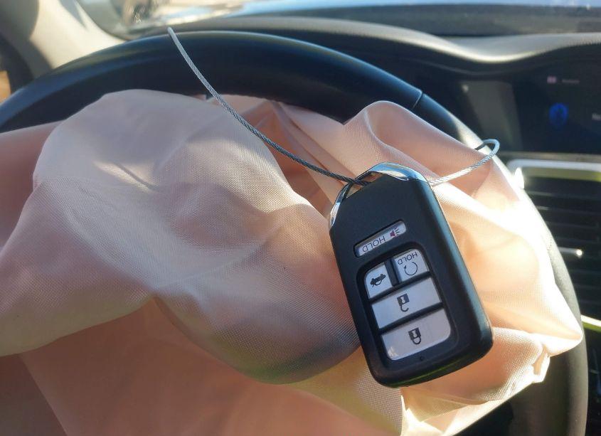 Photo 11 of 2017 Honda Accord TOURING V6 (VIN 1HGCR3F99HA023942)