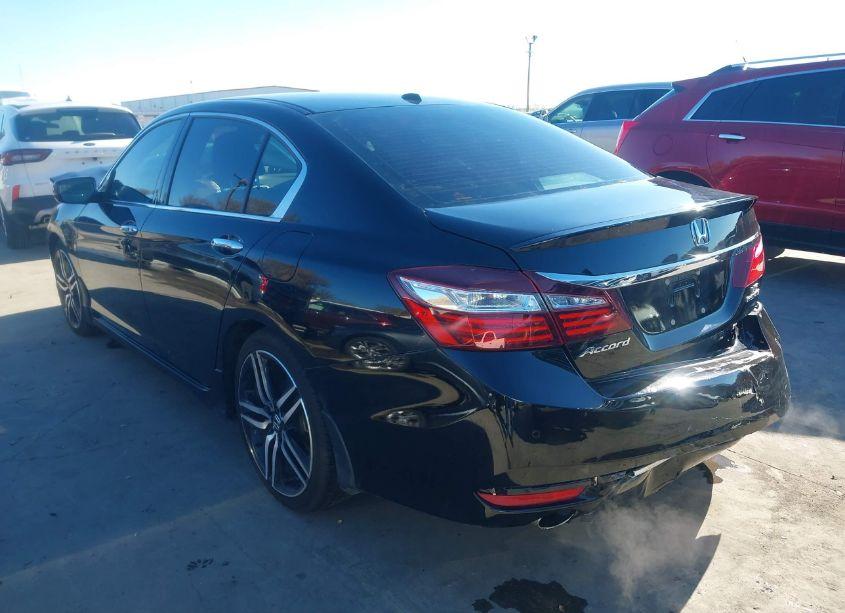 Photo 3 of 2017 Honda Accord TOURING V6 (VIN 1HGCR3F99HA023942)