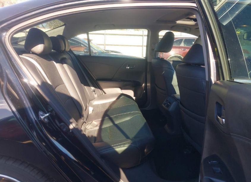 Photo 8 of 2017 Honda Accord TOURING V6 (VIN 1HGCR3F99HA023942)