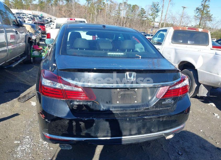 Photo 16 of 2017 Honda Accord TOURING V6 (VIN 1HGCR3F99HA025769)