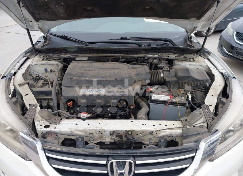 Photo 10 of 2013 Honda Accord TOURING (VIN 1HGCR3F9XDA024866)
