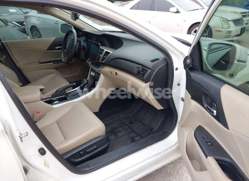 Photo 5 of 2013 Honda Accord TOURING (VIN 1HGCR3F9XDA024866)