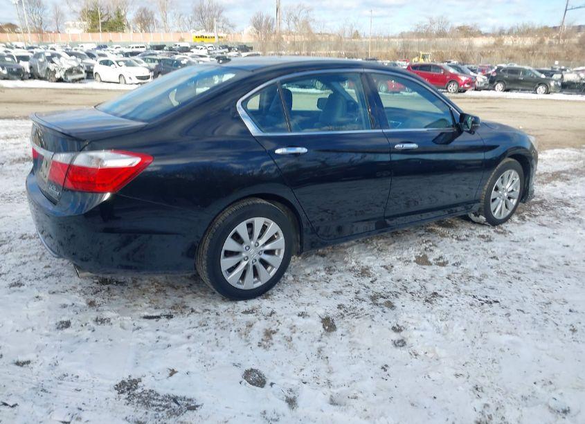 Photo 4 of 2013 Honda Accord TOURING (VIN 1HGCR3F9XDA029436)