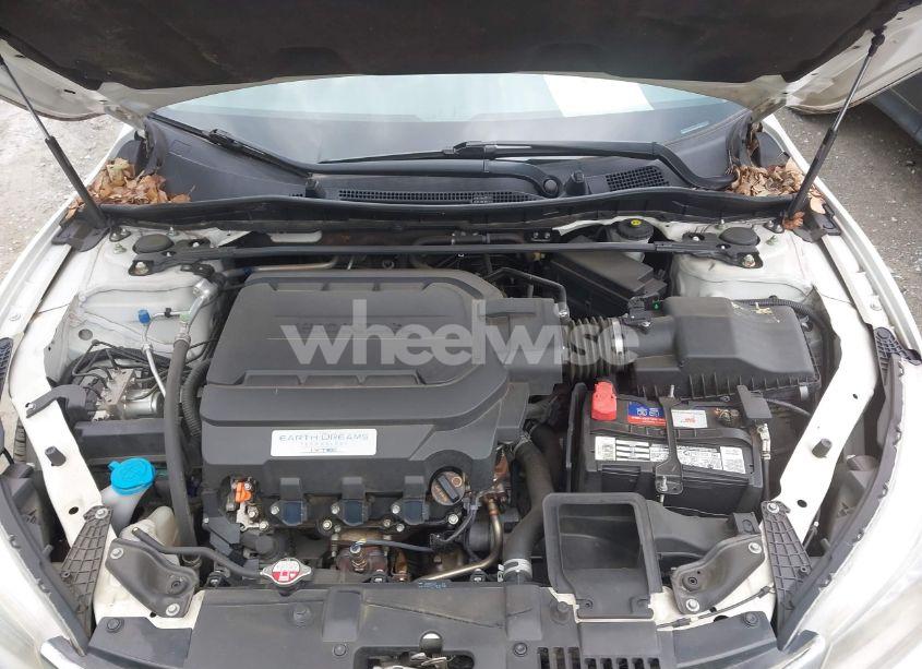 Photo 10 of 2013 Honda Accord TOURING (VIN 1HGCR3F9XDA032241)