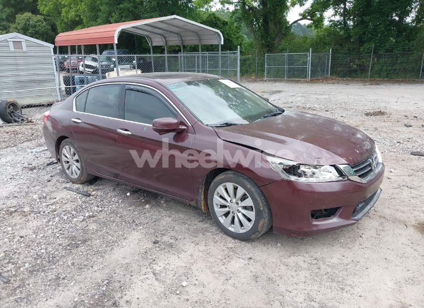 2015 Honda Accord TOURING (VIN 1HGCR3F9XFA010985) main photo