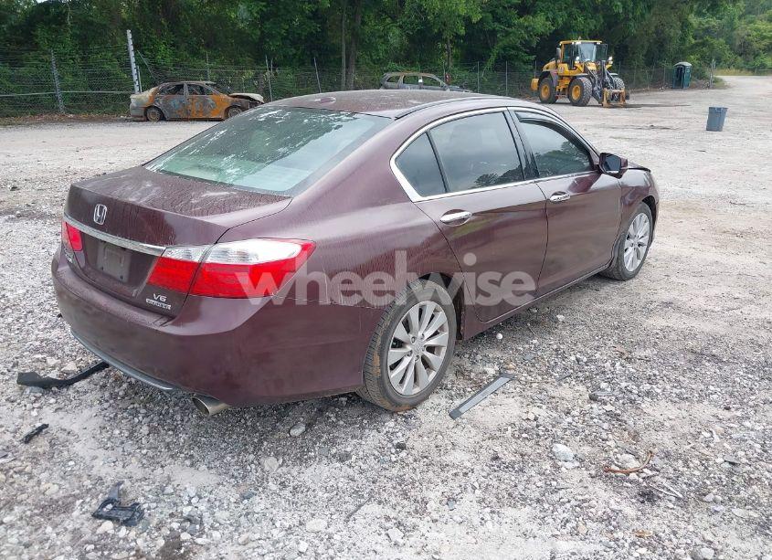 Photo 4 of 2015 Honda Accord TOURING (VIN 1HGCR3F9XFA010985)