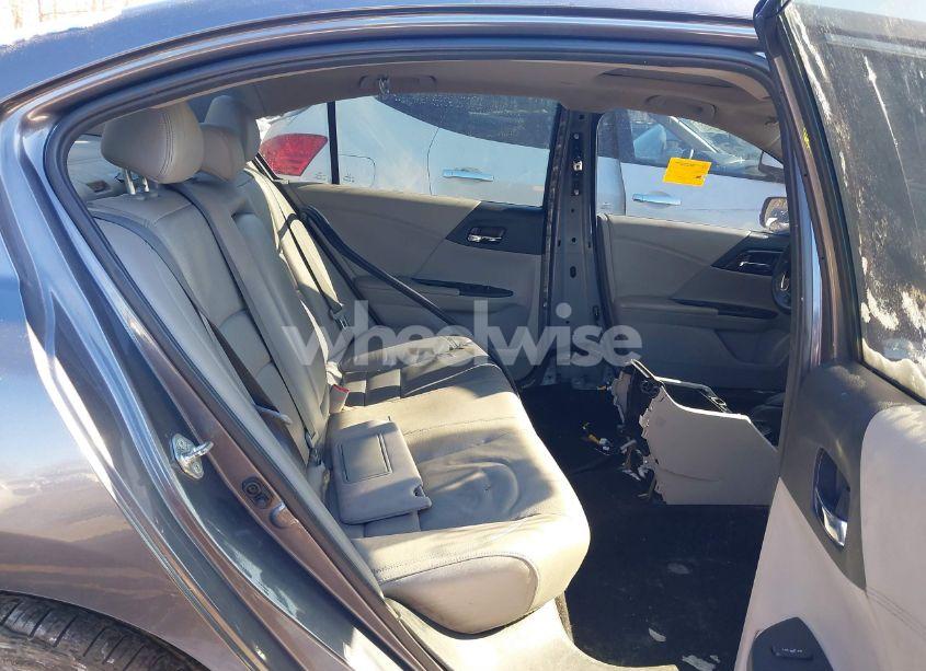 Photo 8 of 2016 Honda Accord TOURING (VIN 1HGCR3F9XGA018943)