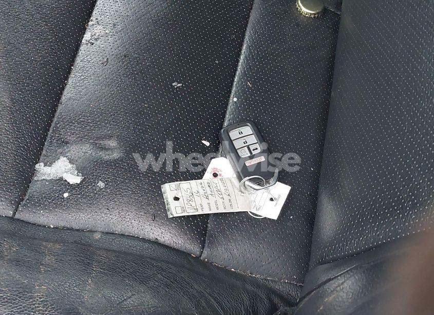 Photo 11 of 2016 Honda Accord TOURING (VIN 1HGCR3F9XGA023270)