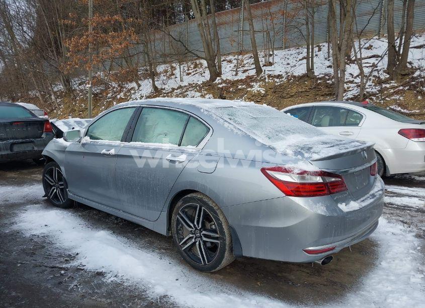 Photo 3 of 2016 Honda Accord TOURING (VIN 1HGCR3F9XGA023270)