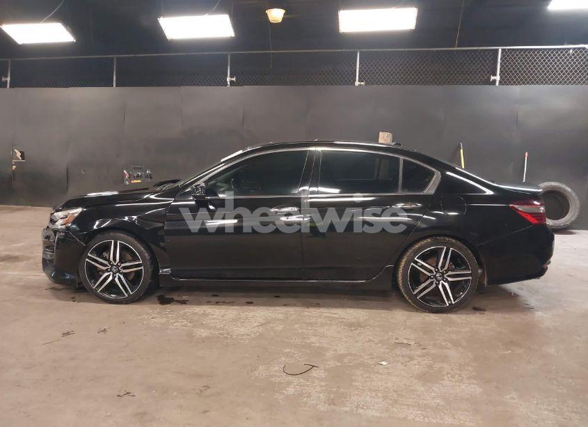 Photo 14 of 2016 Honda Accord TOURING (VIN 1HGCR3F9XGA027156)