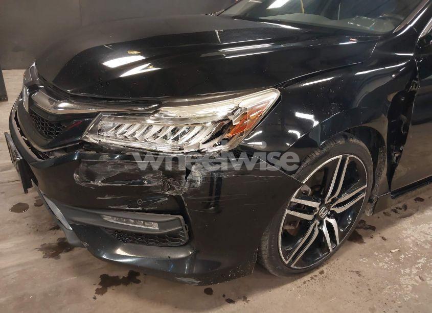 Photo 6 of 2016 Honda Accord TOURING (VIN 1HGCR3F9XGA027156)