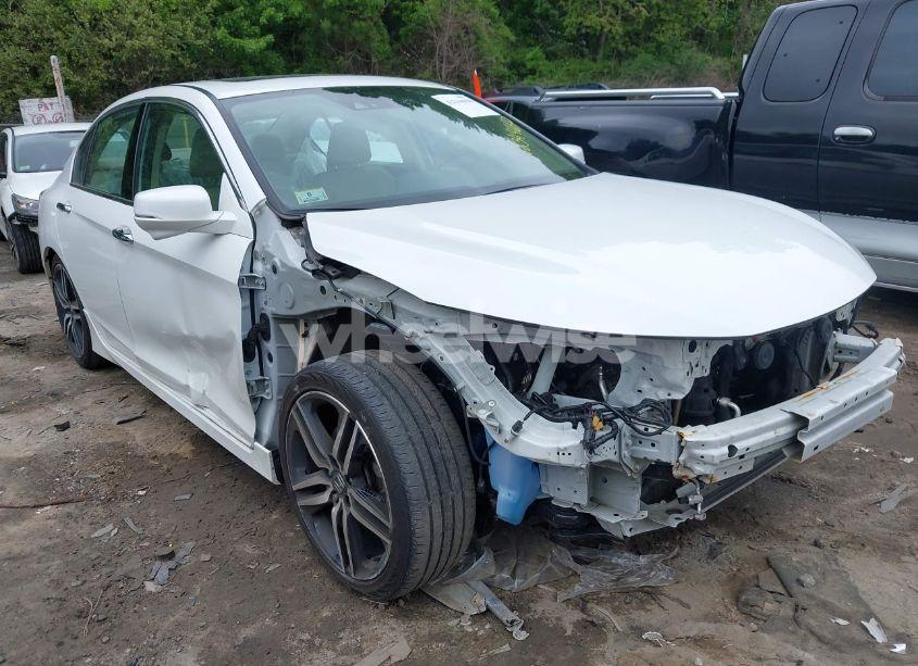 2017 Honda Accord TOURING V6 (VIN 1HGCR3F9XHA016398) main photo