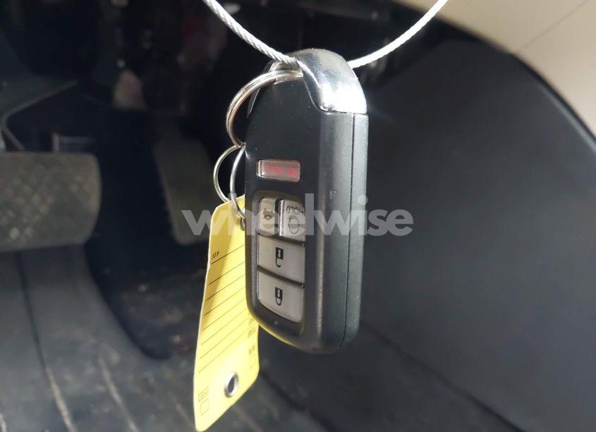 Photo 11 of 2017 Honda Accord TOURING V6 (VIN 1HGCR3F9XHA016398)