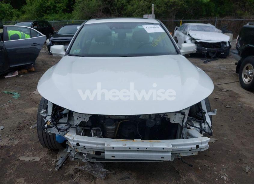 Photo 13 of 2017 Honda Accord TOURING V6 (VIN 1HGCR3F9XHA016398)