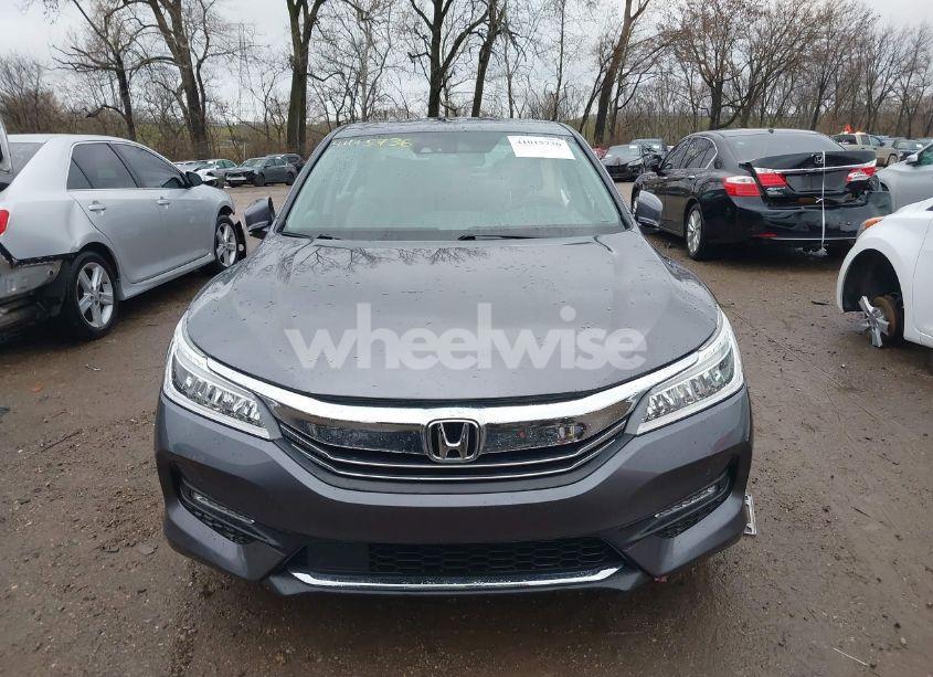 Photo 12 of 2017 Honda Accord TOURING V6 (VIN 1HGCR3F9XHA024923)