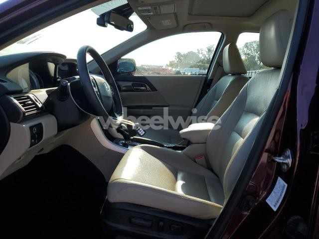 Photo 11 of 2017 HONDA ACCORD TOURING (VIN 1HGCR3F9XHA028891)