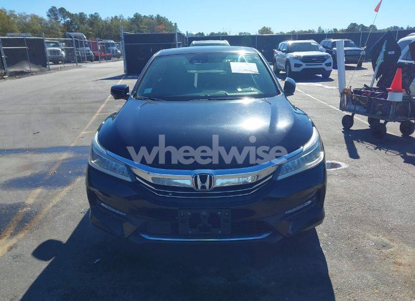 Photo 6 of 2017 Honda Accord TOURING V6 (VIN 1HGCR3F9XHA038286)