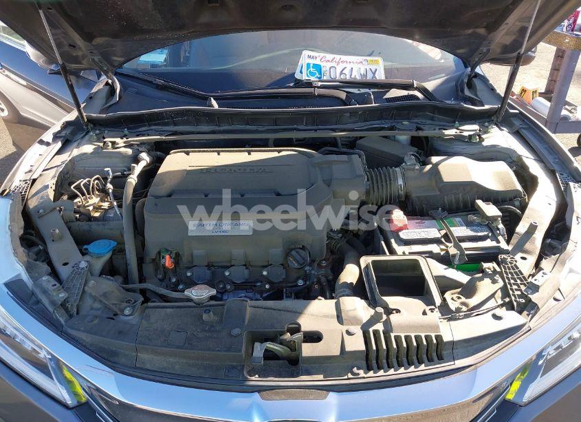 Photo 10 of 2017 Honda Accord TOURING V6 (VIN 1HGCR3F9XHA038546)