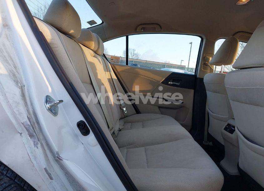 Photo 8 of 2015 Honda Accord HYBRID (VIN 1HGCR6F31FA008538)