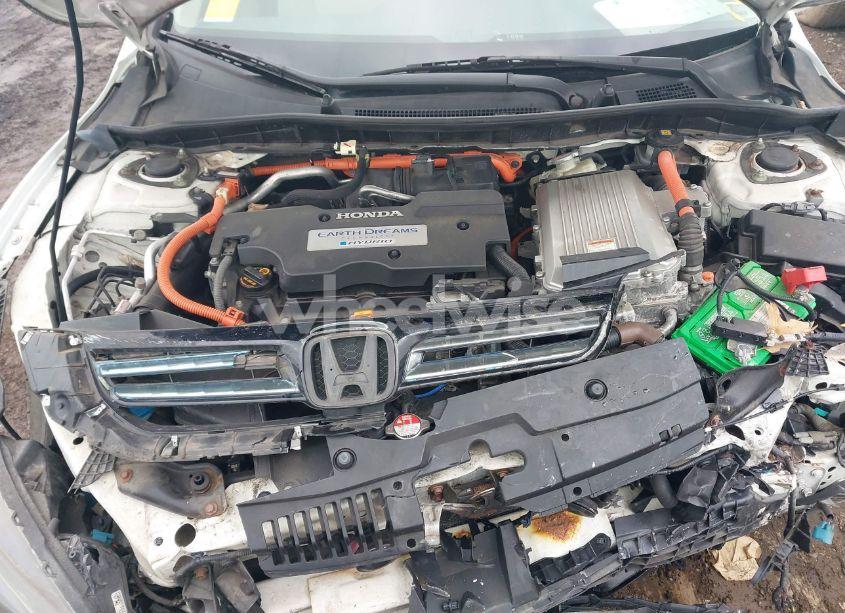 Photo 10 of 2014 Honda Accord HYBRID (VIN 1HGCR6F32EA001709)