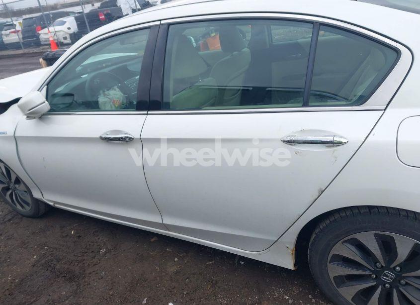 Photo 15 of 2014 Honda Accord HYBRID (VIN 1HGCR6F32EA001709)