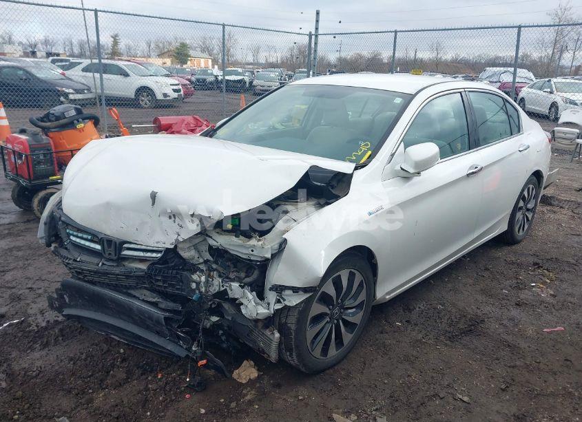 Photo 2 of 2014 Honda Accord HYBRID (VIN 1HGCR6F32EA001709)