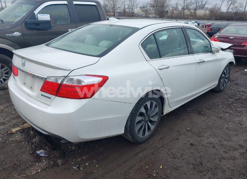Photo 4 of 2014 Honda Accord HYBRID (VIN 1HGCR6F32EA001709)