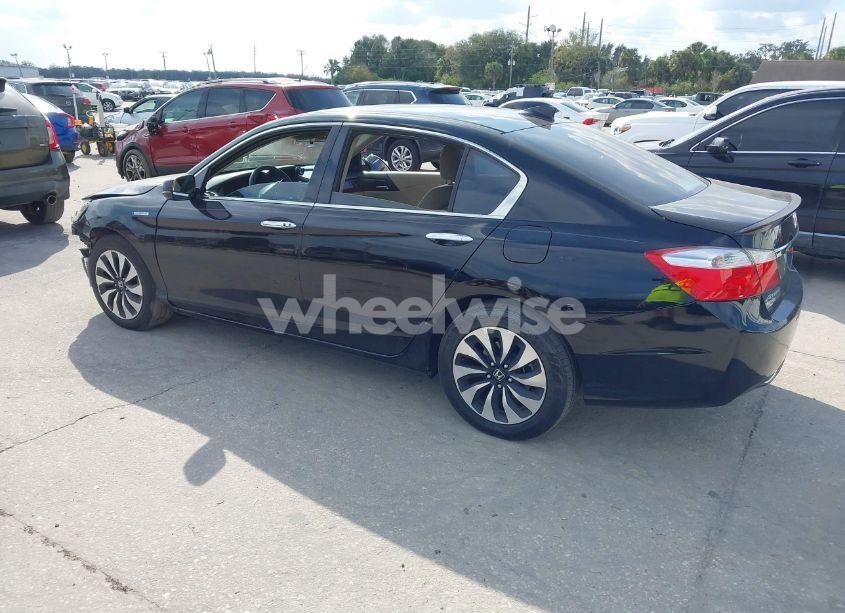 Photo 3 of 2014 Honda Accord HYBRID (VIN 1HGCR6F35EA004975)