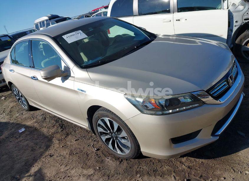 2015 Honda Accord HYBRID (VIN 1HGCR6F38FA005944) main photo