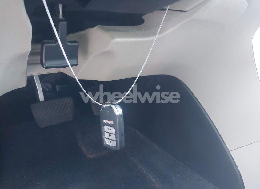 Photo 11 of 2015 Honda Accord HYBRID (VIN 1HGCR6F38FA005944)