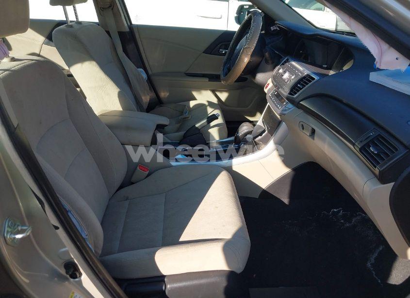 Photo 5 of 2015 Honda Accord HYBRID (VIN 1HGCR6F38FA005944)